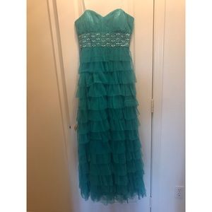 Turquoise blue long strapless prom dress!